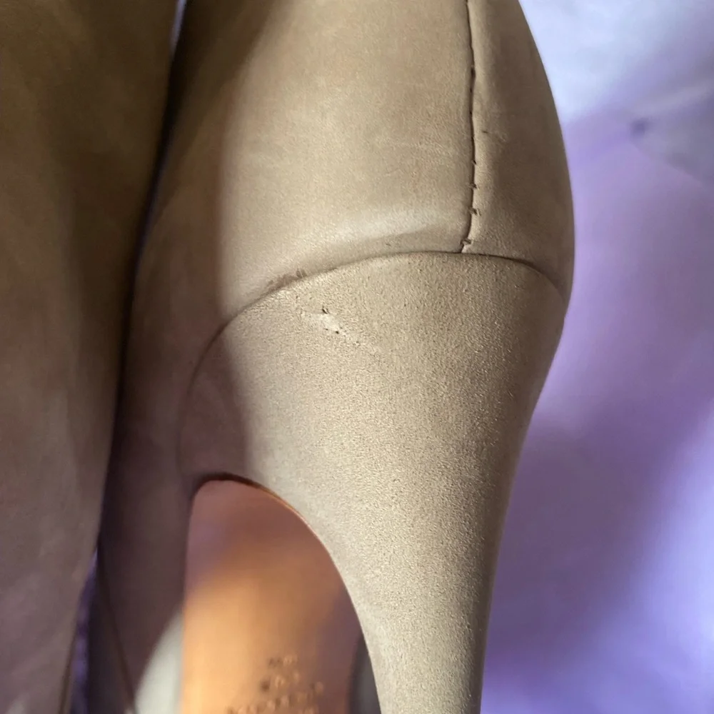 NWT schutz booties